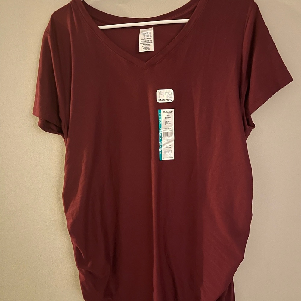Red womens maternity tee, size XL